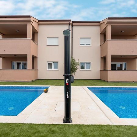 Apartmani Villa Ruby Linardici ภายนอก รูปภาพ