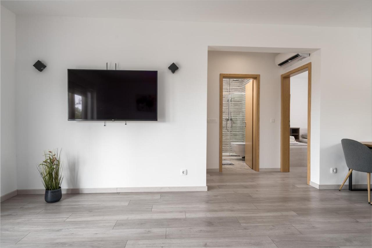Apartmani Villa Ruby Linardici ภายนอก รูปภาพ