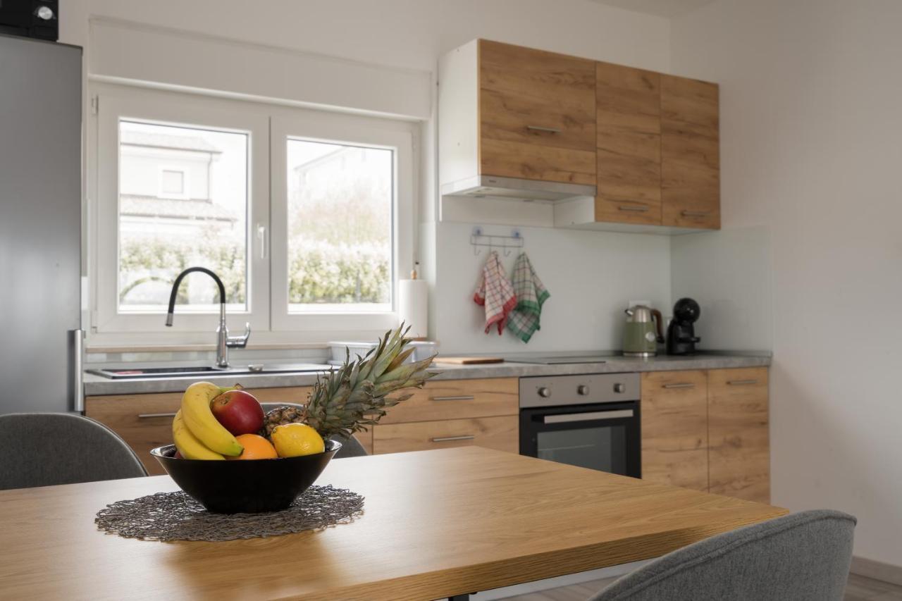 Apartmani Villa Ruby Linardici ภายนอก รูปภาพ