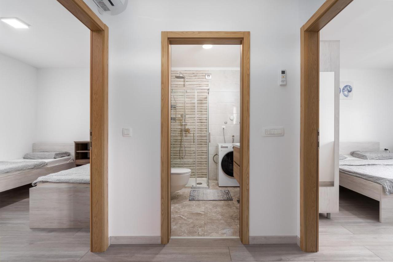 Apartmani Villa Ruby Linardici ภายนอก รูปภาพ