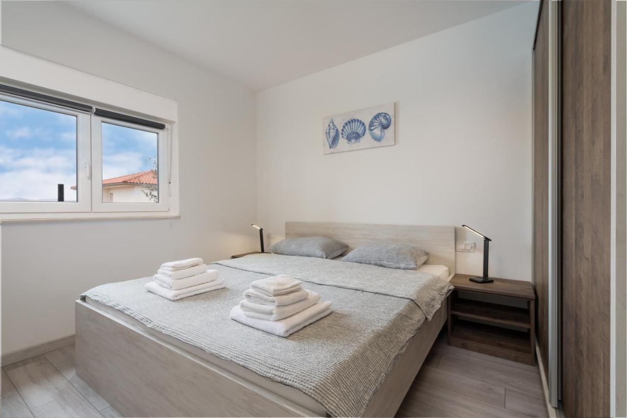 Apartmani Villa Ruby Linardici ภายนอก รูปภาพ