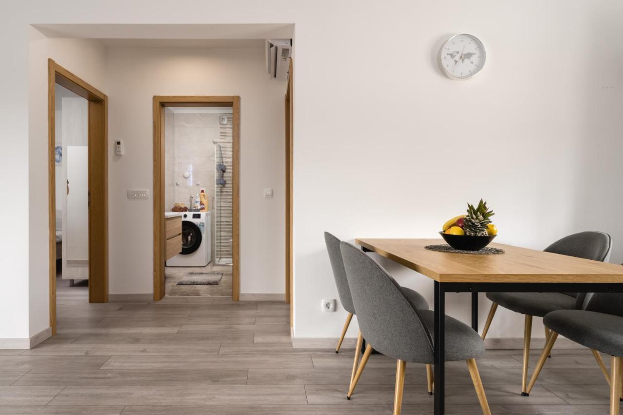 Apartmani Villa Ruby Linardici ภายนอก รูปภาพ