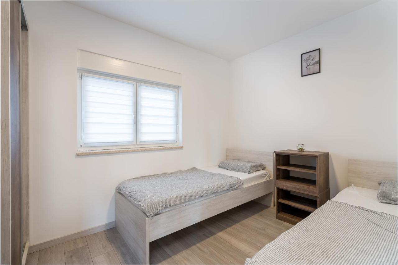 Apartmani Villa Ruby Linardici ภายนอก รูปภาพ