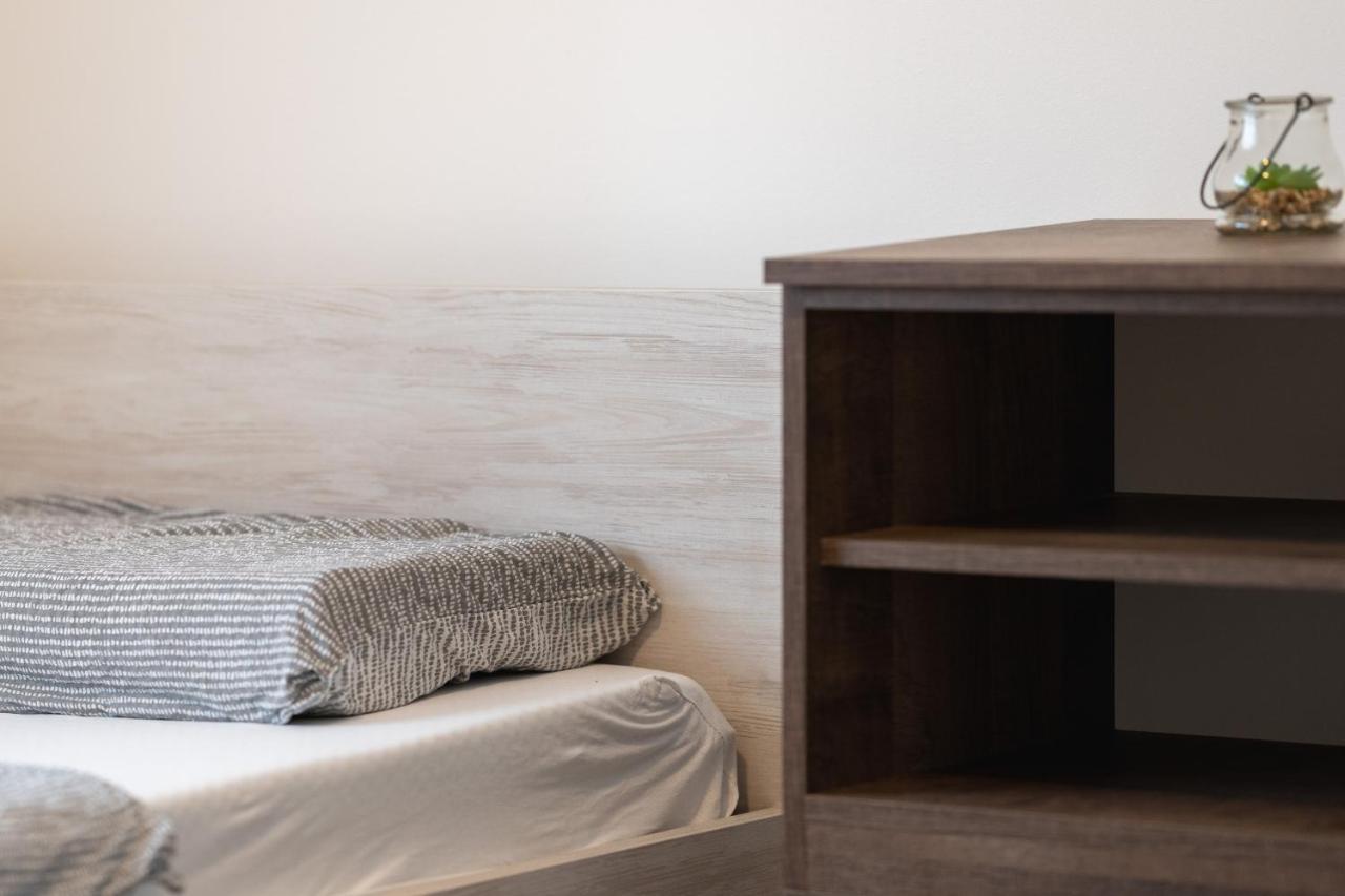 Apartmani Villa Ruby Linardici ภายนอก รูปภาพ